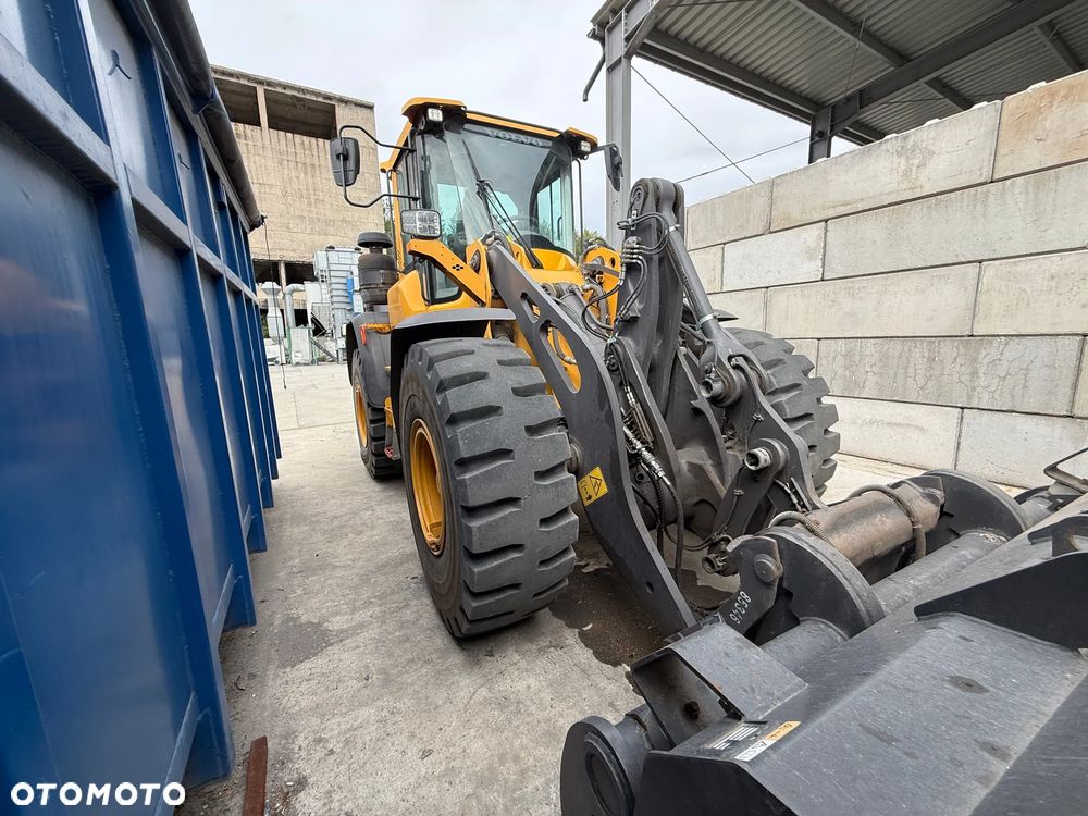 Volvo L90H - 10
