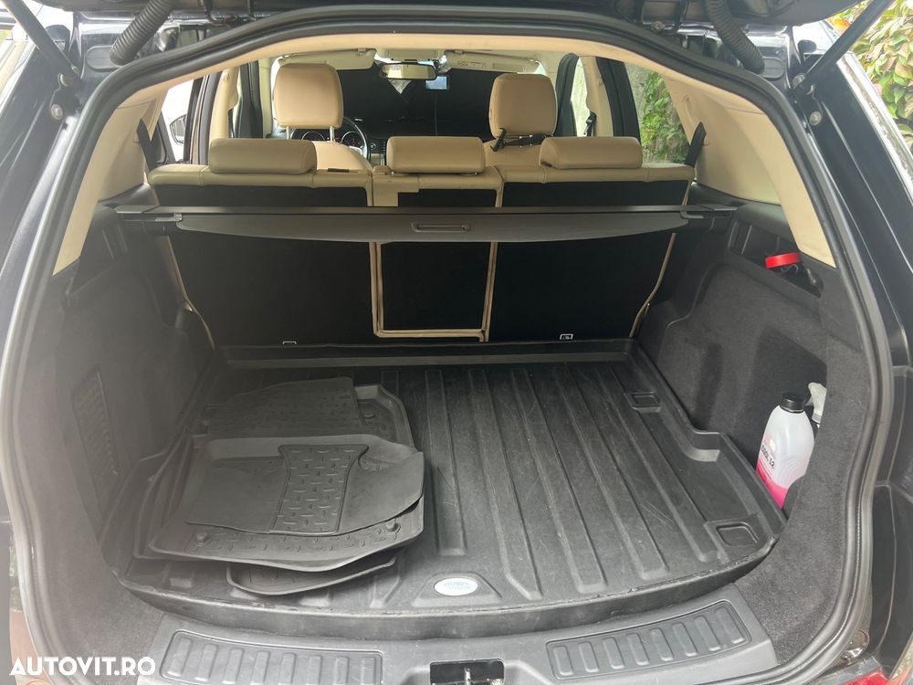 Land Rover Discovery Sport 2.0 l TD4 HSE Luxury Aut. - 6