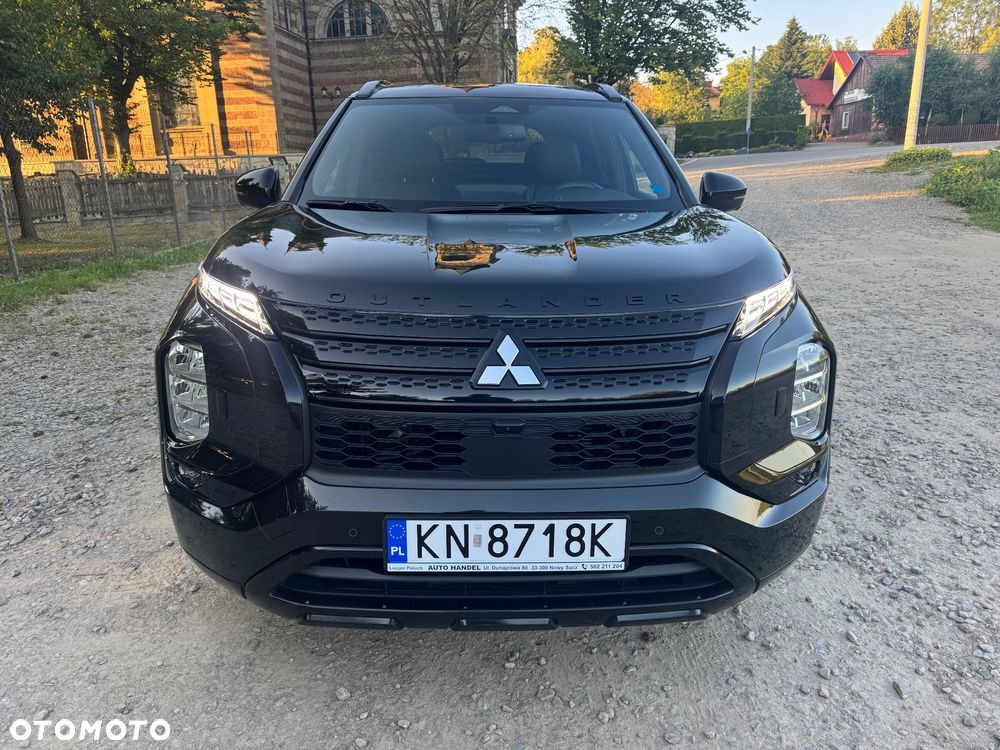 Mitsubishi Outlander 2.4 4WD Select - 4