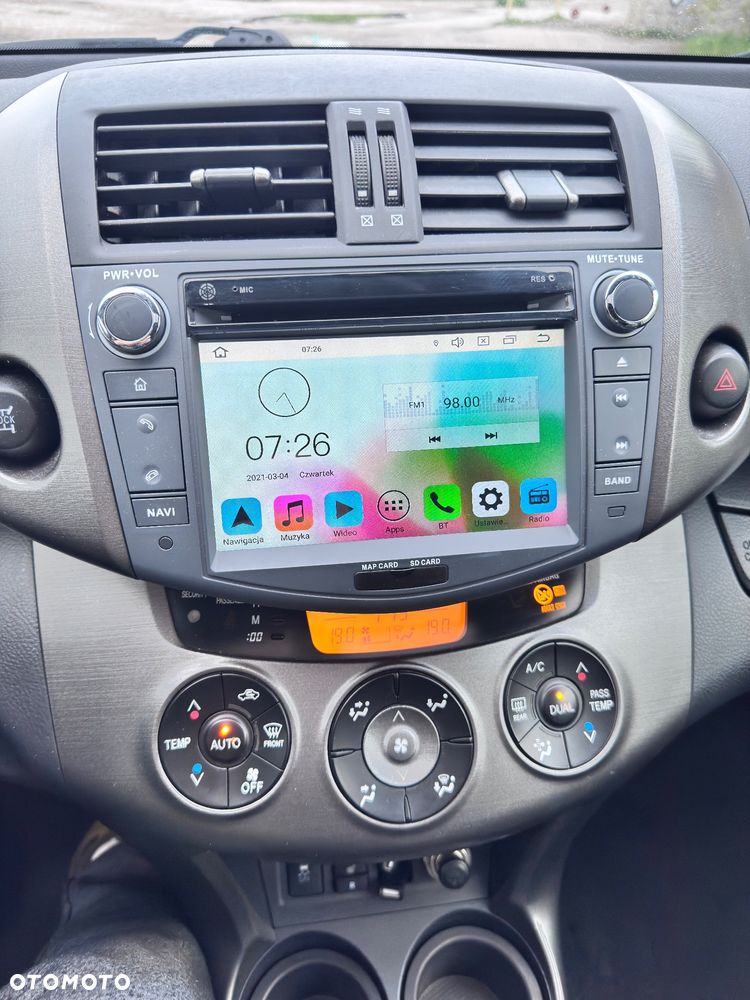 Toyota RAV4 - 25