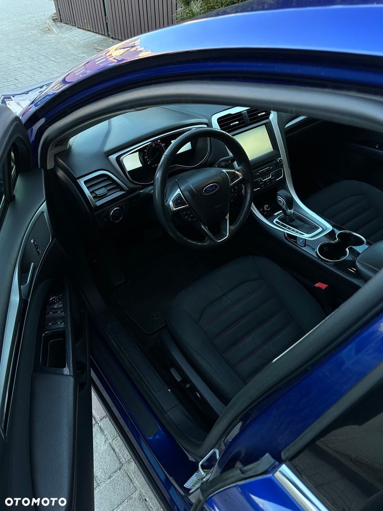 Ford Fusion - 6