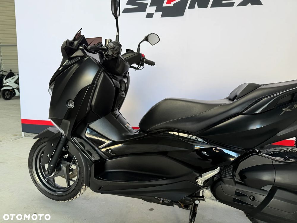 Yamaha X-max - 18