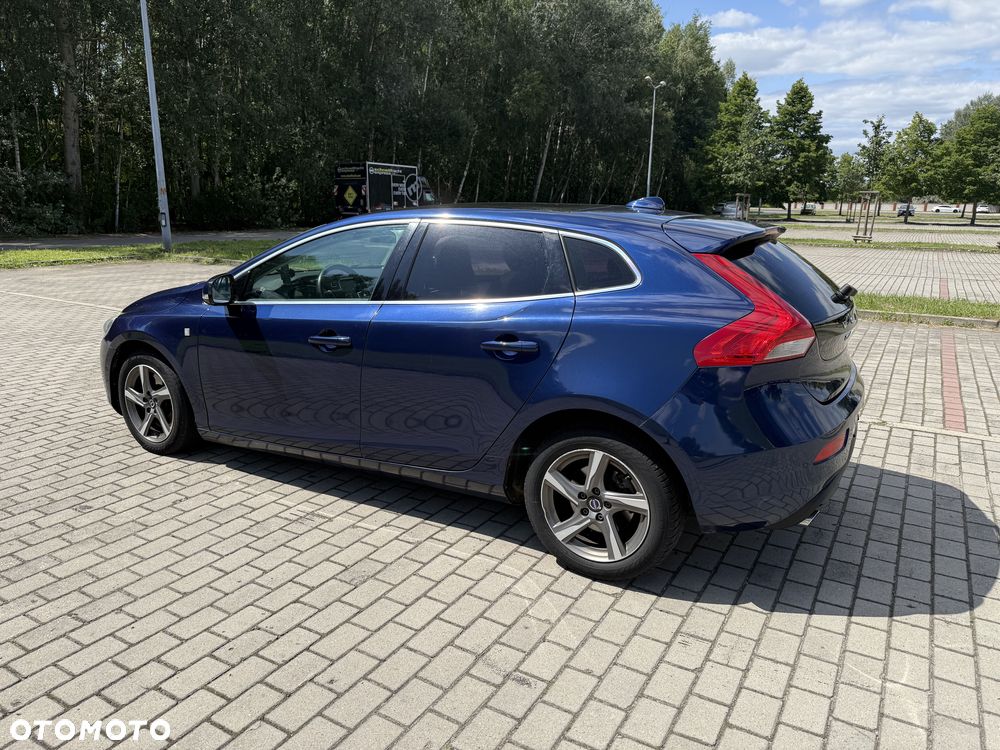 Volvo V40 D4 Ocean Race - 12