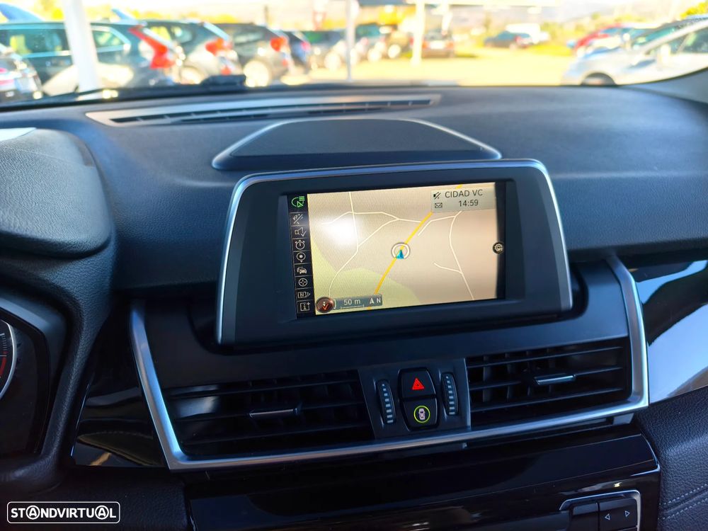 BMW 218 Active Tourer d Sport Line - 19