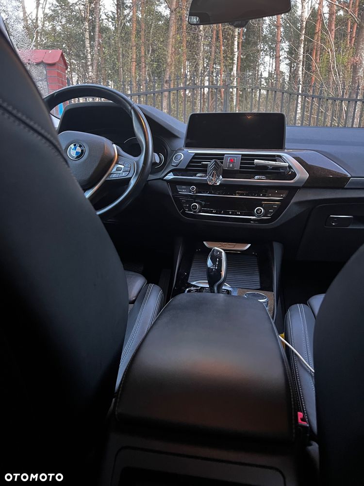 BMW X3 xDrive20d - 14