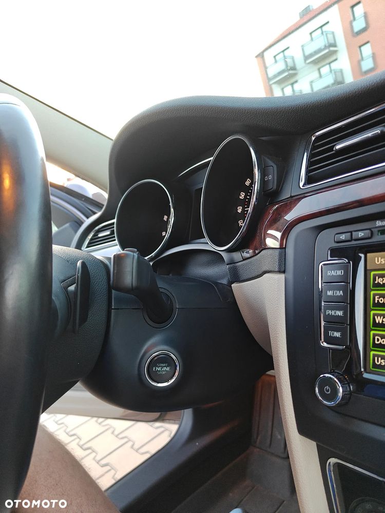 Skoda Superb 1.8 TSI Elegance DSG - 18