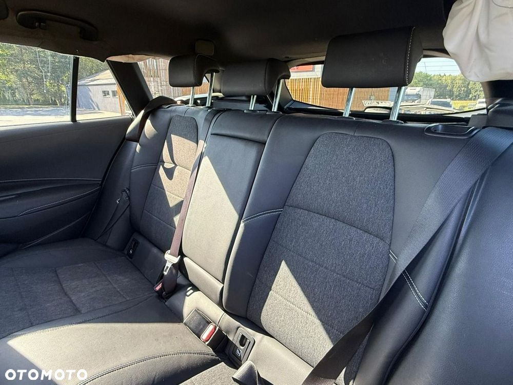 Toyota Corolla 1.8 Hybrid Executive - 29