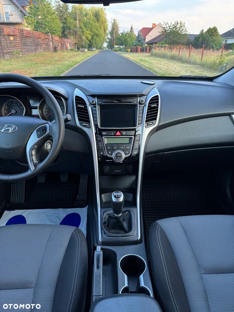 Hyundai i30 1.6 Fifa World Cup Edition - 29