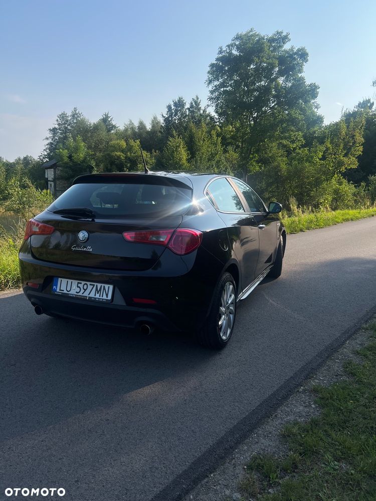 Alfa Romeo Giulietta 2.0 JTDM 16V - 10