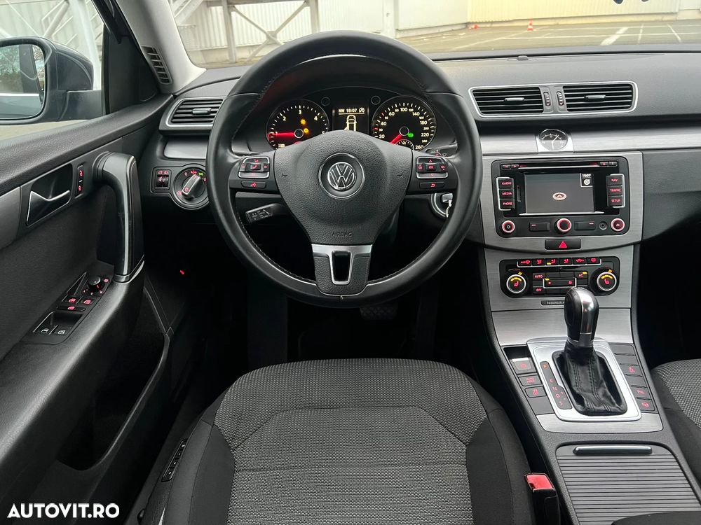 Volkswagen Passat Variant 2.0 TDI Blue TDI DSG Highline - 6
