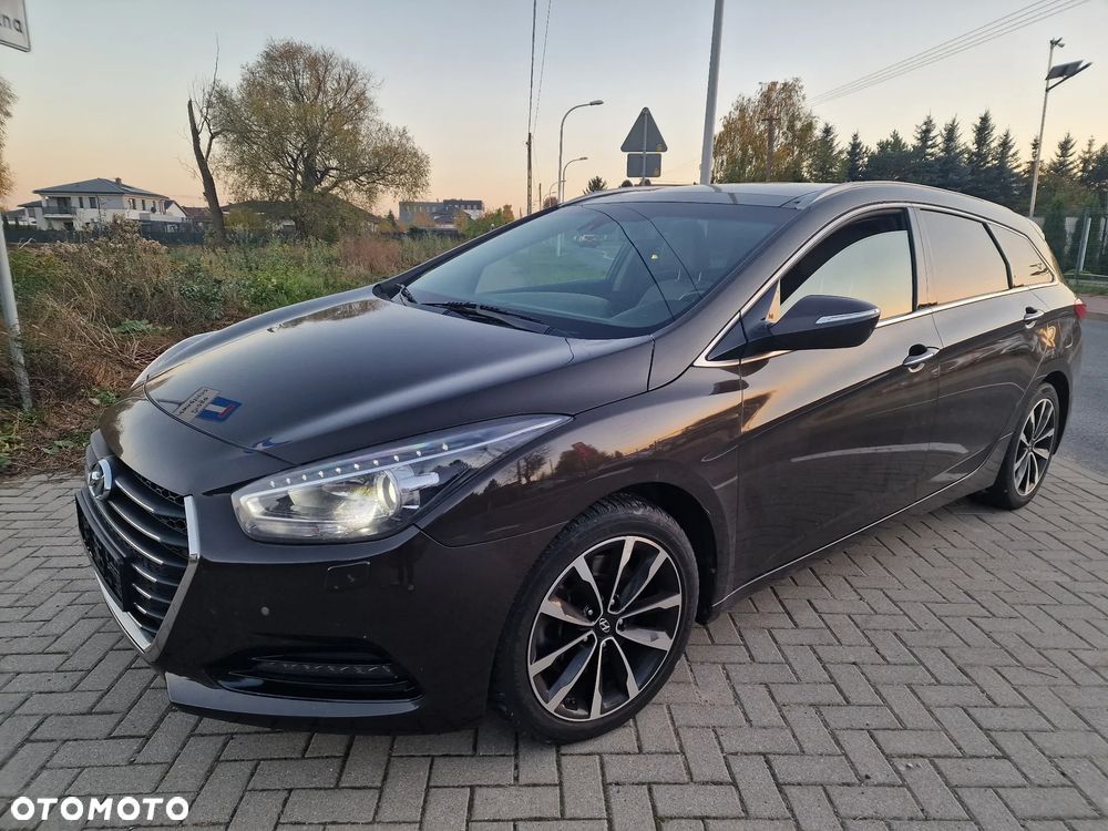 Hyundai i40 Kombi 1.7 CRDi DCT Premium - 5