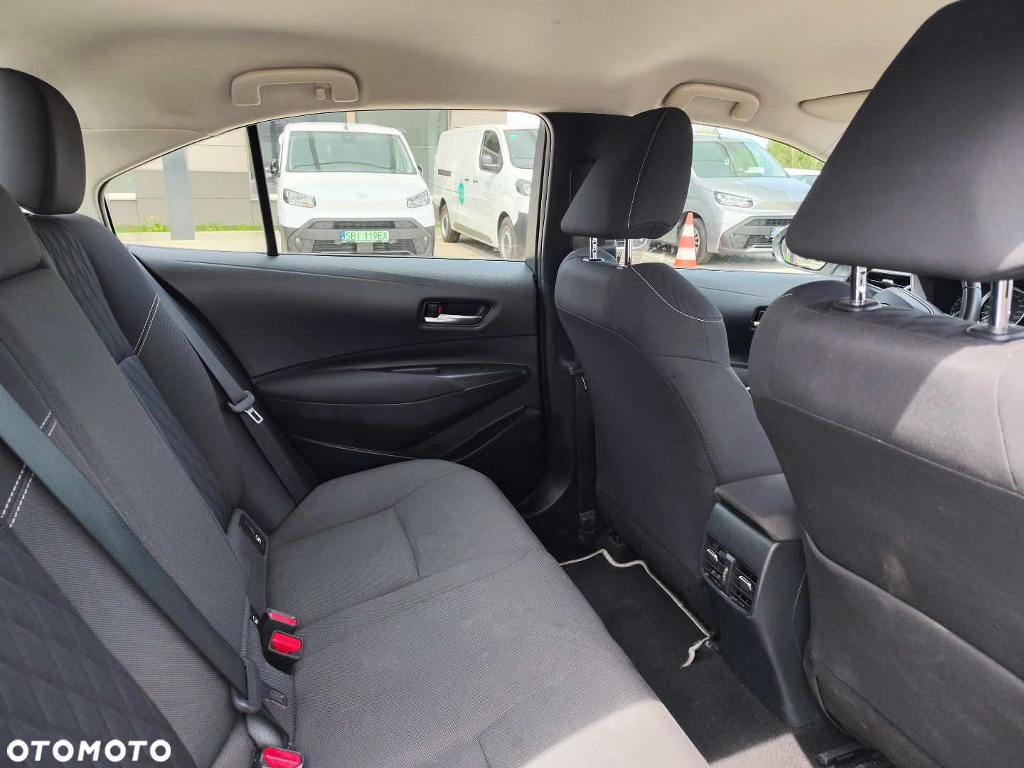 Toyota Corolla - 13