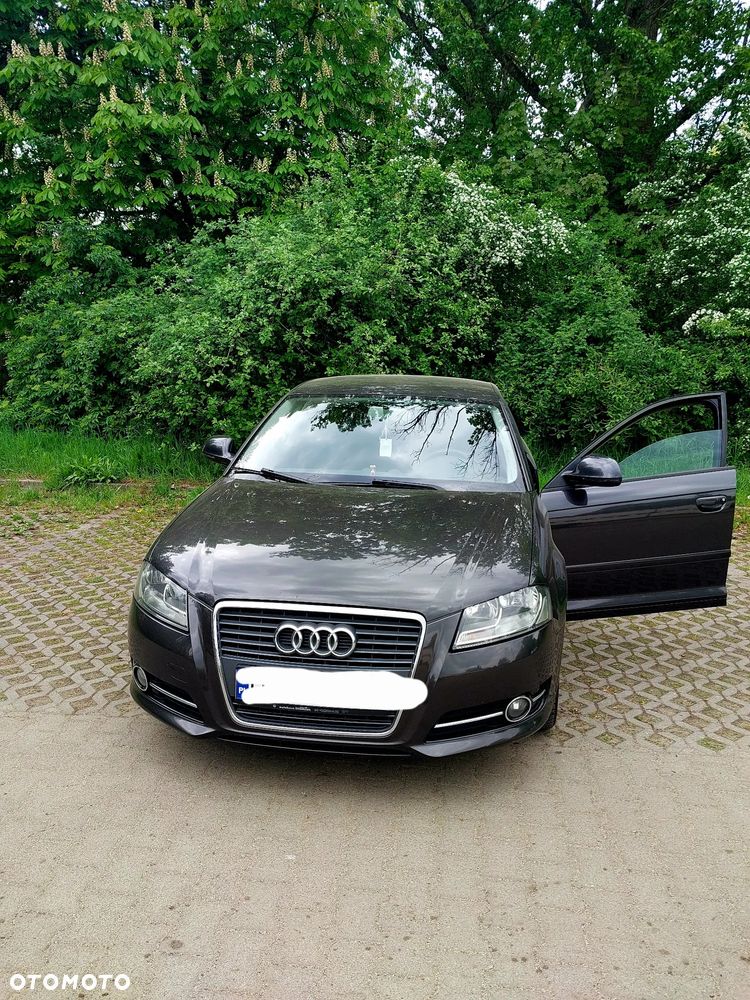 Audi A3 Sportback - 1