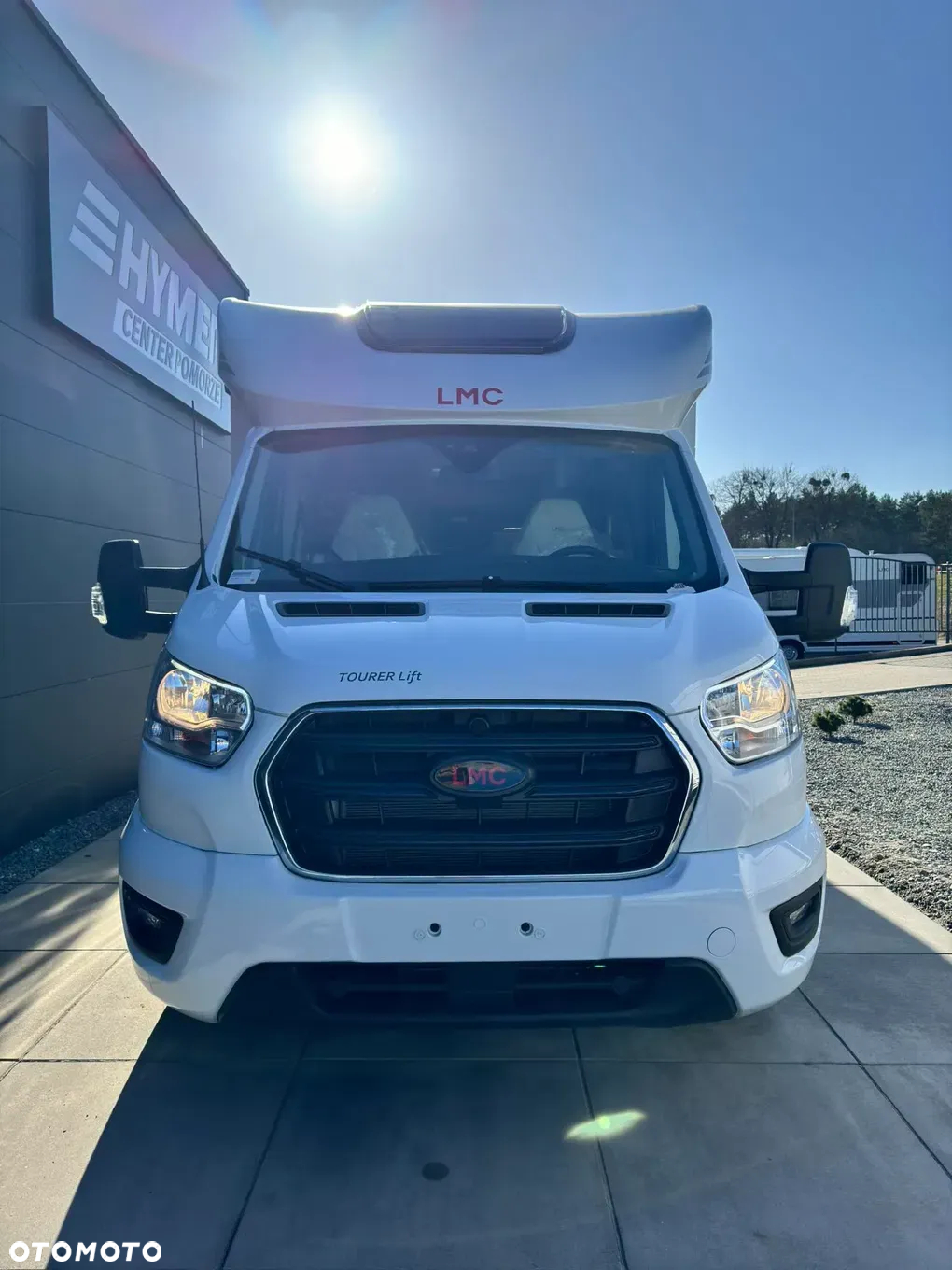 LMC Tourer H664G - 9