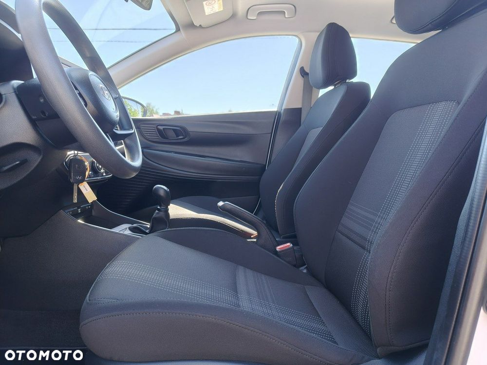 Hyundai i20 - 12