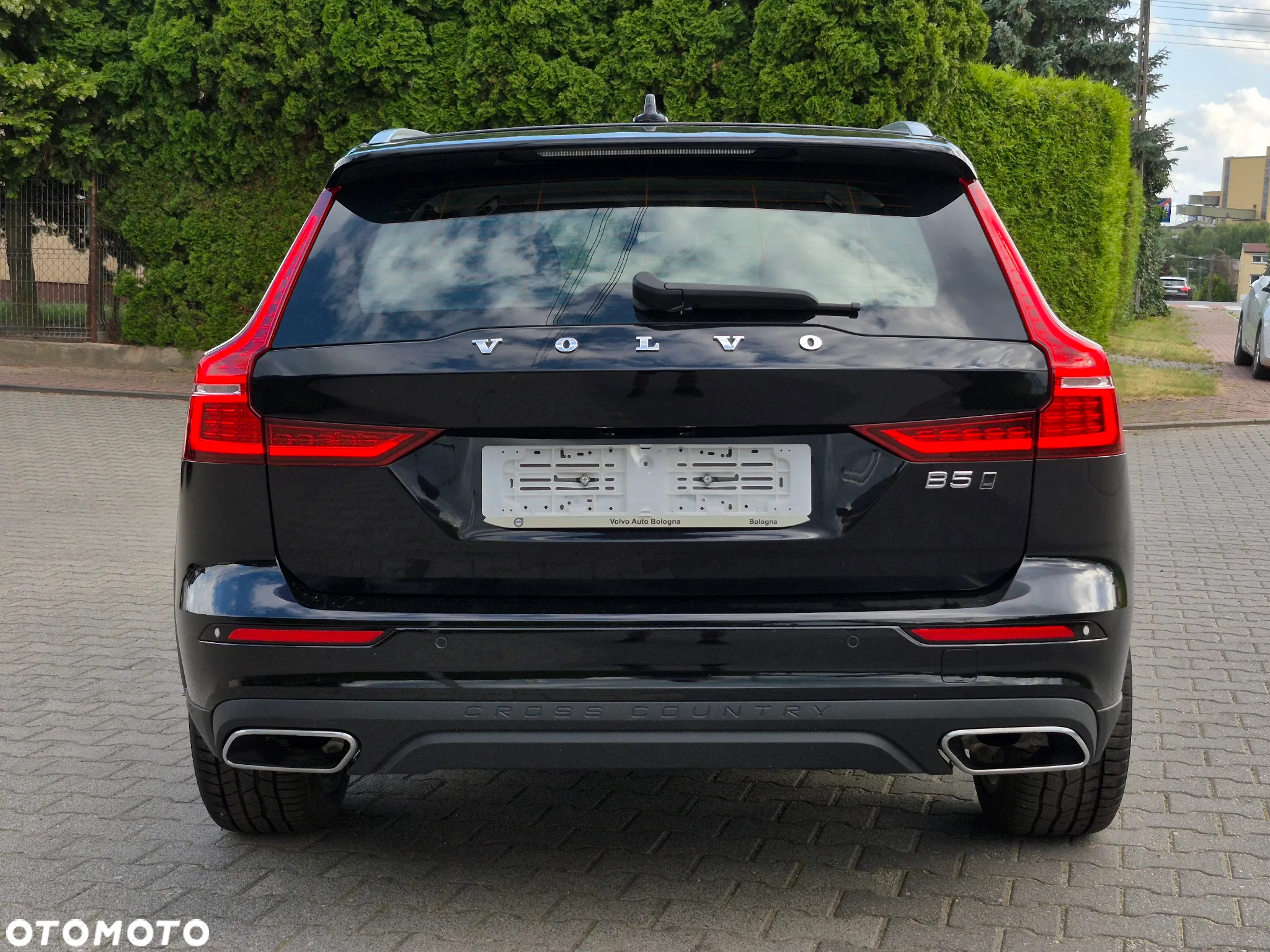 Volvo V60 Cross Country Plus B5 B AWD - 8