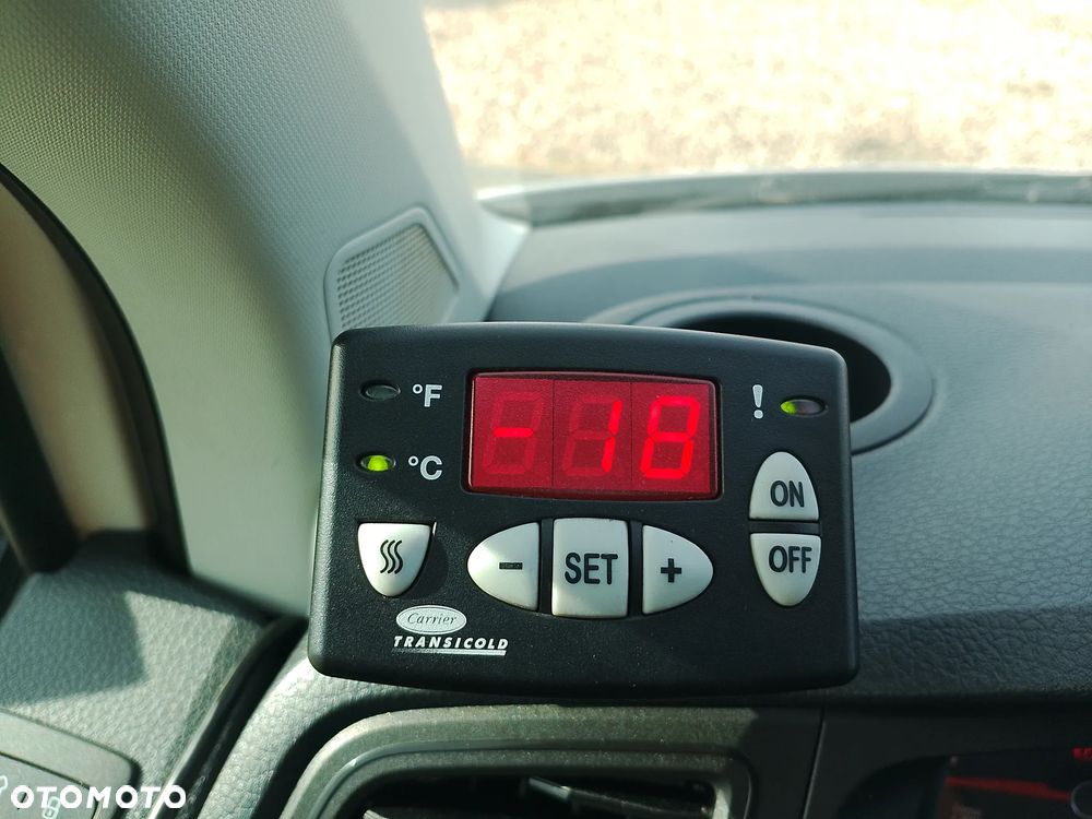 Peugeot Partner Berlingo Combo Doblo L2 Izoterma Chłodnia Mroźnia do lodów minus 20 stopni 220V grzanie 3 osoby - 28