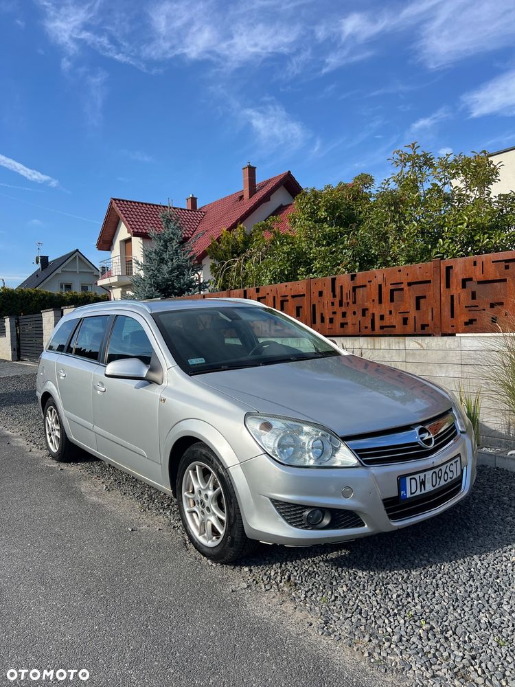 Opel Astra 1.7 CDTI DPF Cosmo - 1