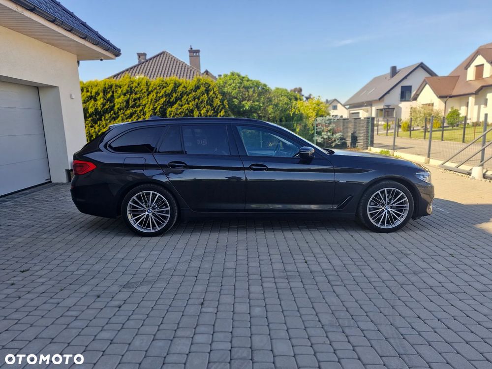 BMW Seria 5 520d Sport Line sport - 5