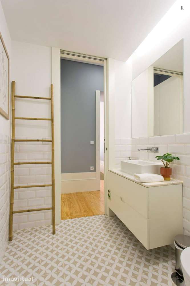 Apartamento com 1 quartos - localizado em Santo Ildefonso Porto - Grande imagem: 4/15
