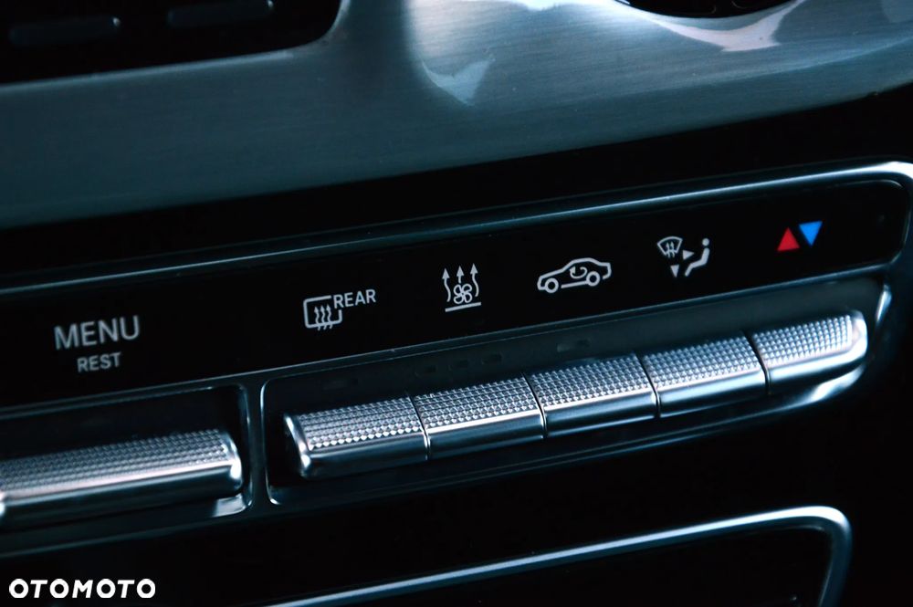 Mercedes-Benz Klasa G 400 d - 37