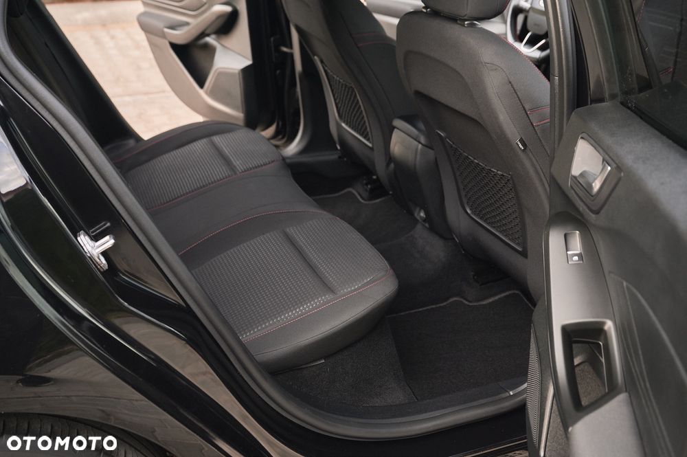 Ford Focus - 23