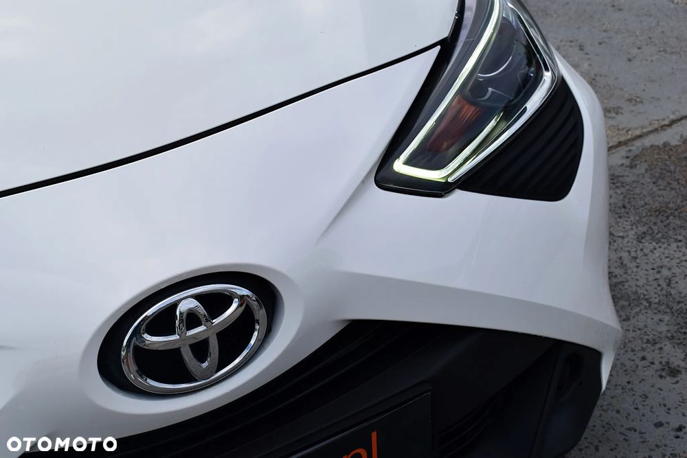 Toyota Aygo x-trend - 16