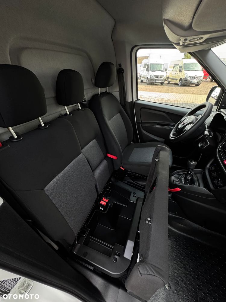 Fiat DOBLO - 21