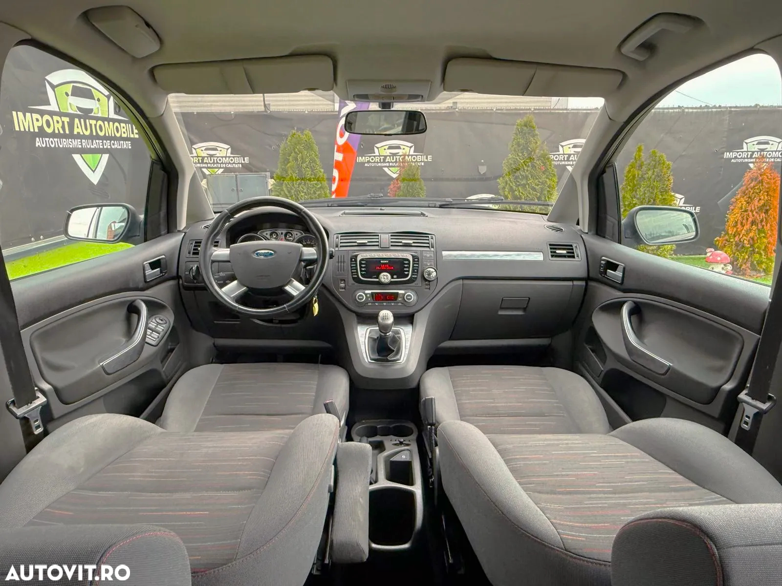 Ford C-Max 1.8 Ghia - 23