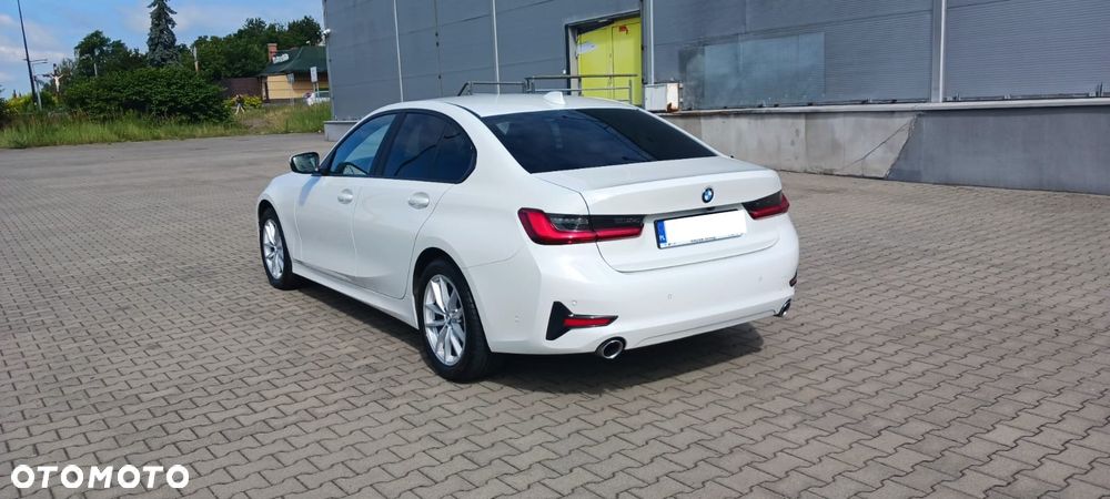 BMW Seria 3 320d xDrive MHEV Advantage - 19