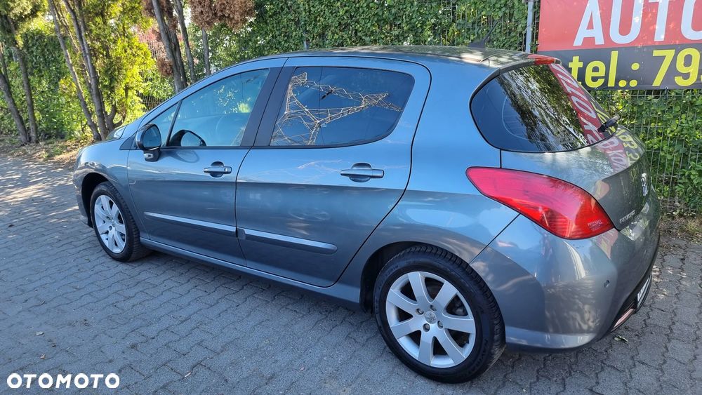Peugeot 308 1.6 Premium Plus - 5