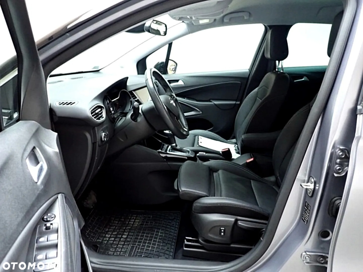 Opel Crossland X - 8