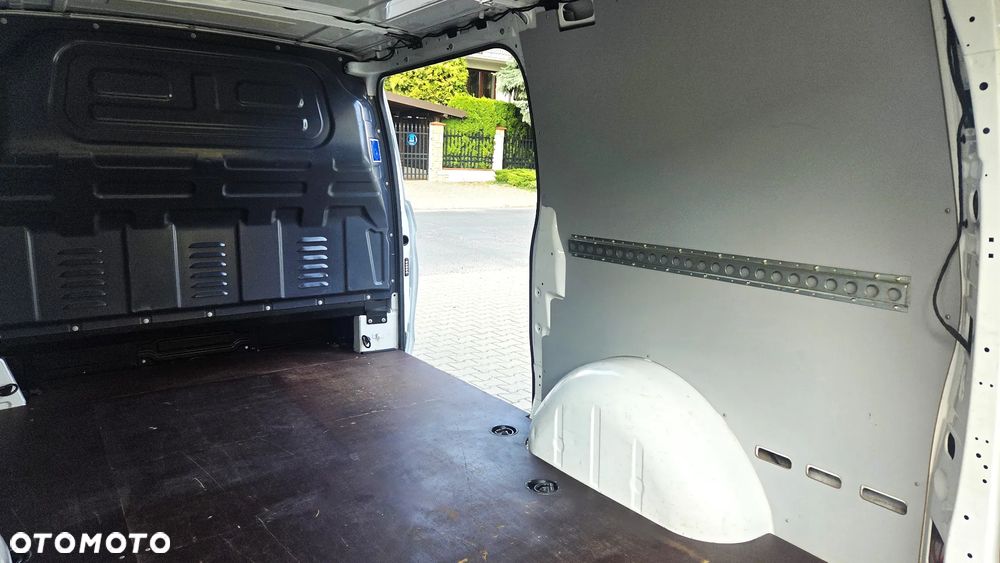 Mercedes-Benz VITO - 29