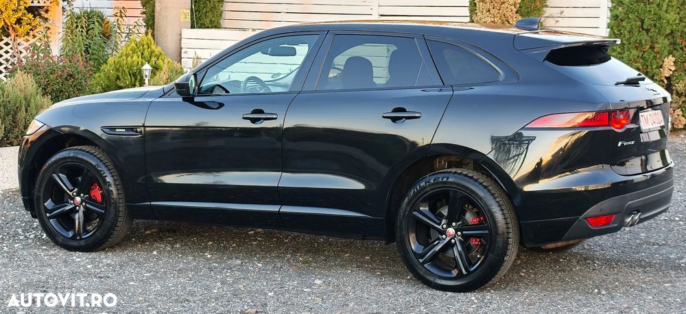 Jaguar F-Pace - 12