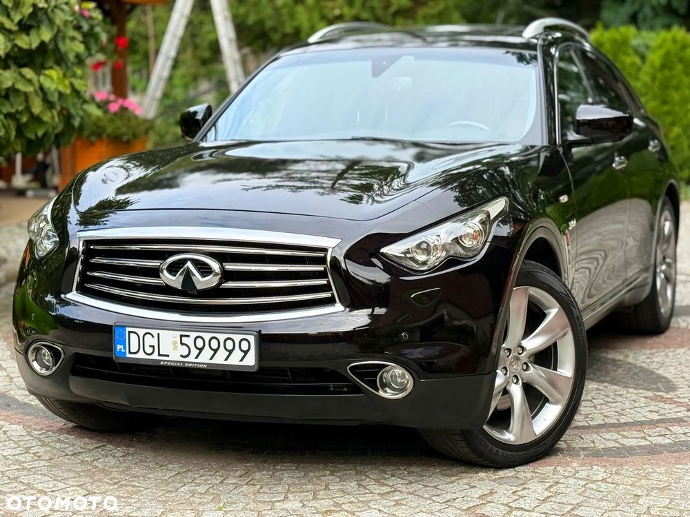 Infiniti QX70 - 1