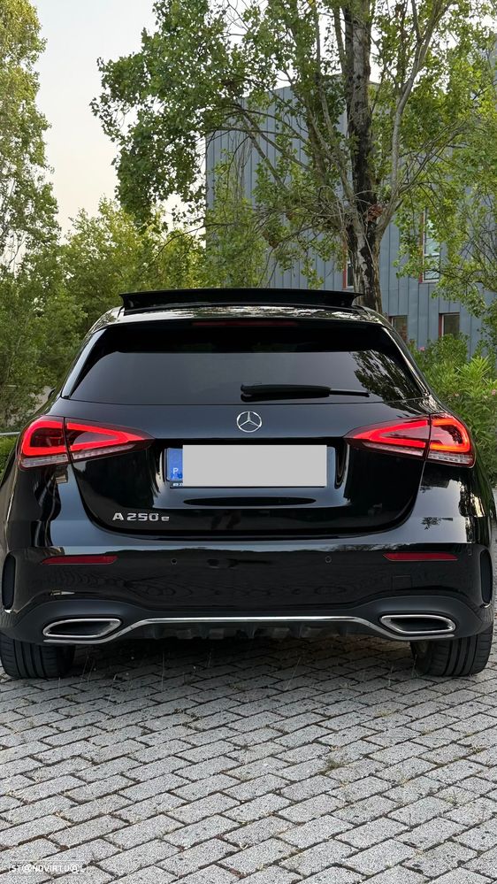 Mercedes-Benz A 250 e AMG Line - 24