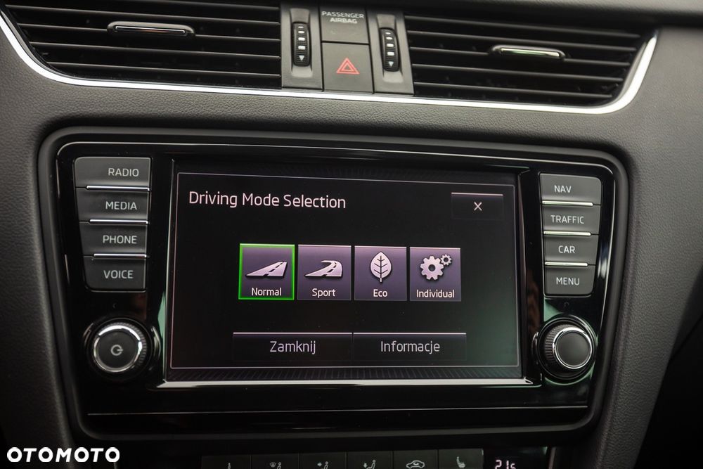 Skoda Octavia 2.0 TDI DSG RS - 34