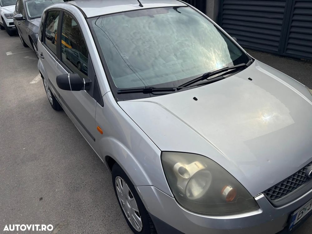 Ford Fiesta - 2