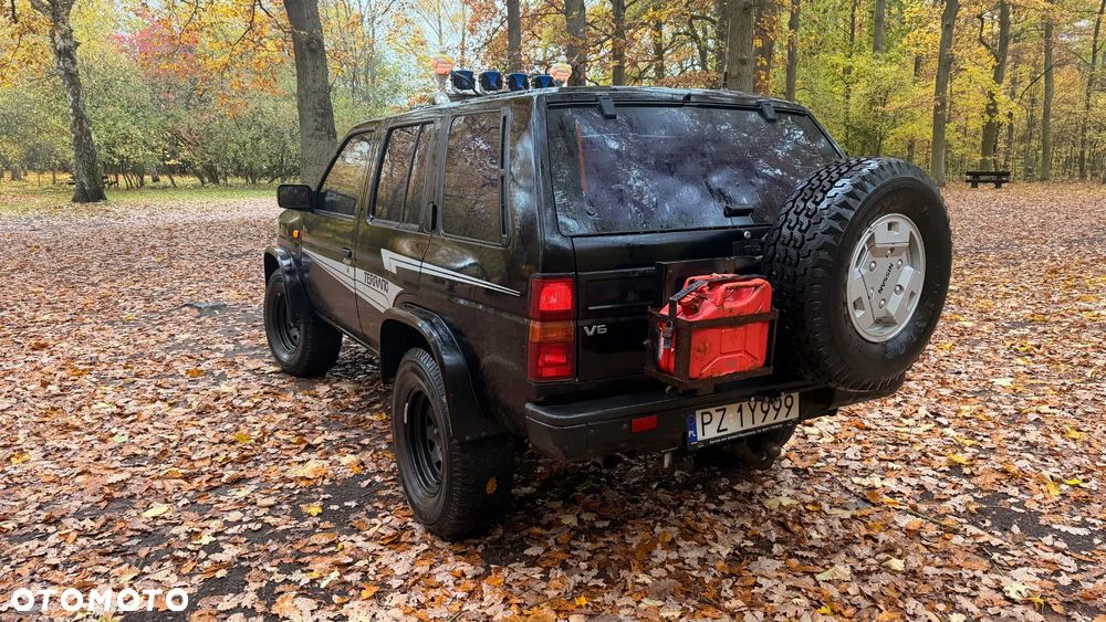 Nissan Terrano 3.0 V6 - 6