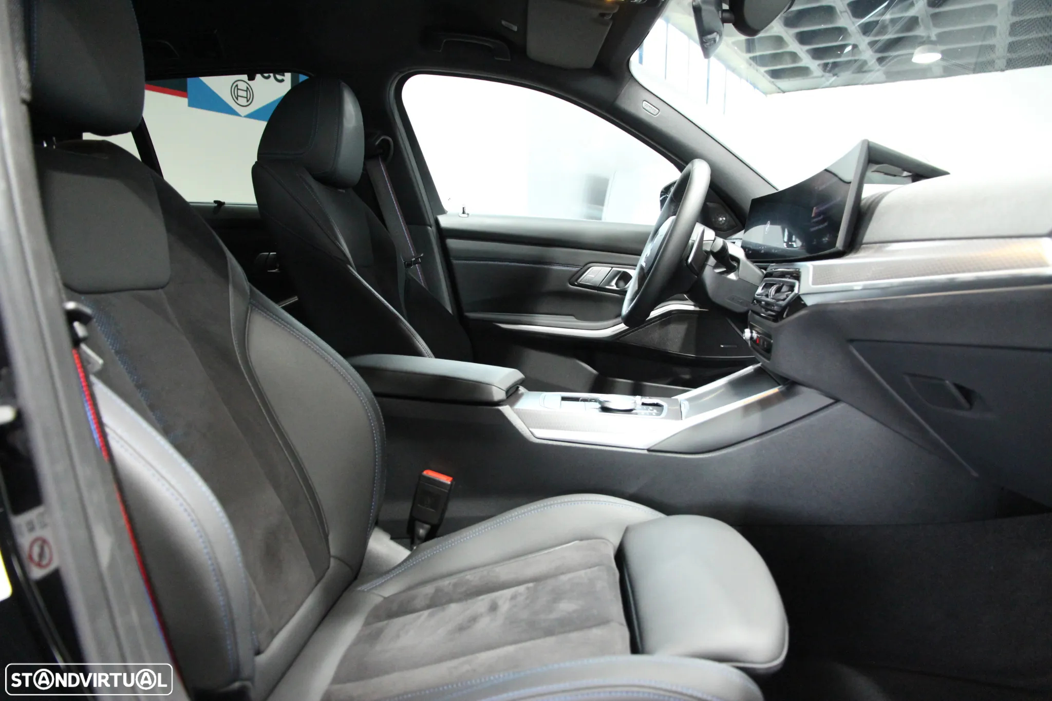 BMW 320 d Touring Pack Desportivo M Auto - 10
