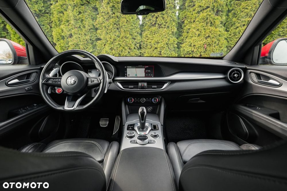 Alfa Romeo Stelvio 2.0 Turbo Veloce Q4 - 11