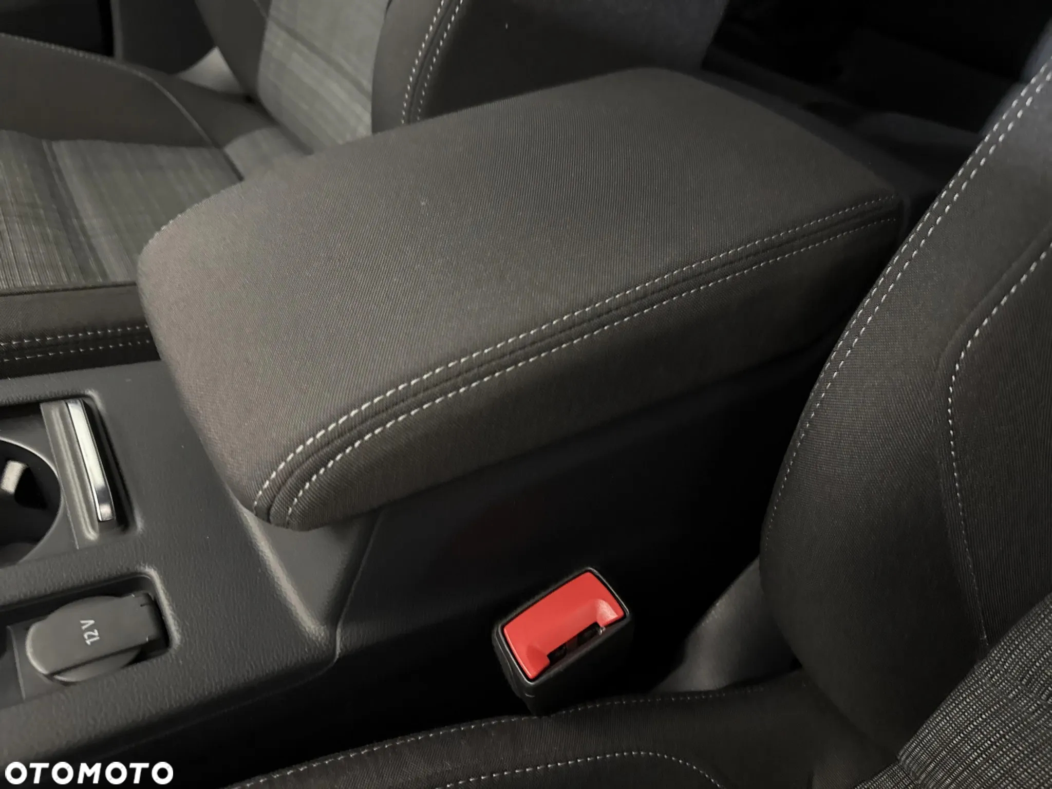 Volkswagen Passat - 19
