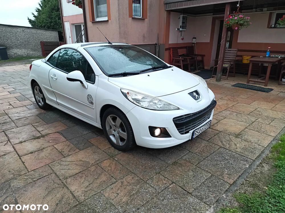 Peugeot 207 CC - 2
