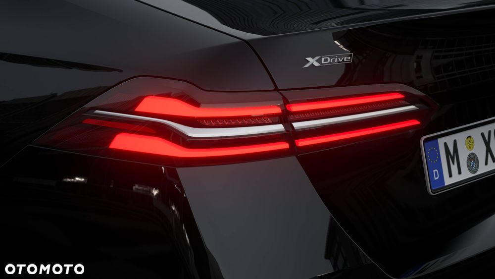 BMW Seria 5 530e xDrive PHEV - 9