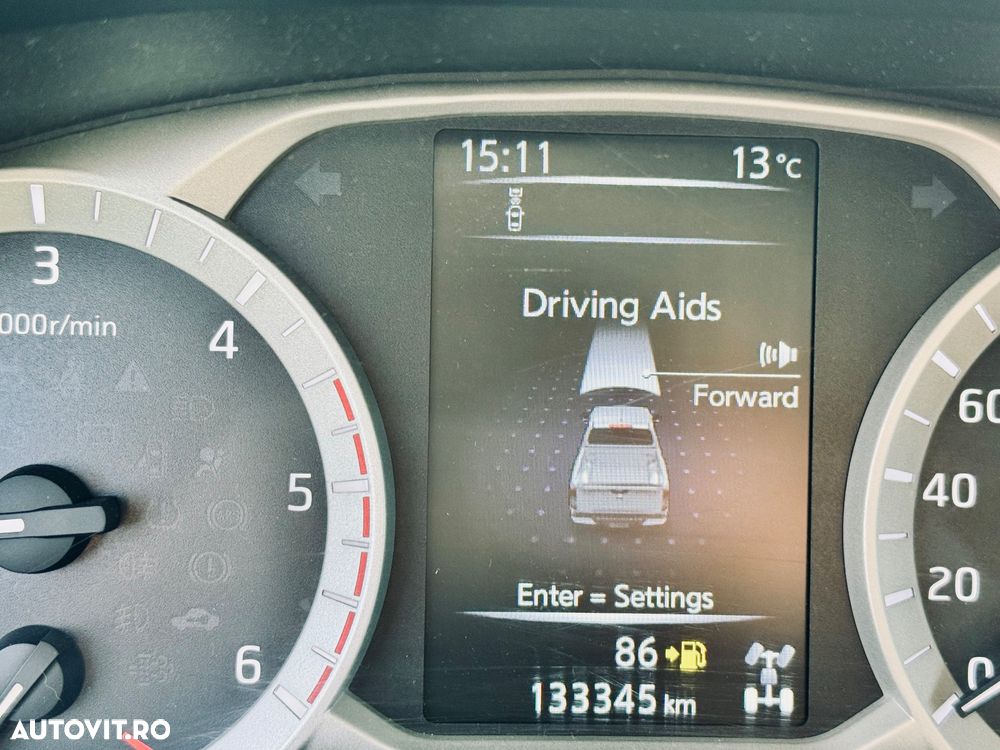 Nissan Navara Double Cab Visia - 11