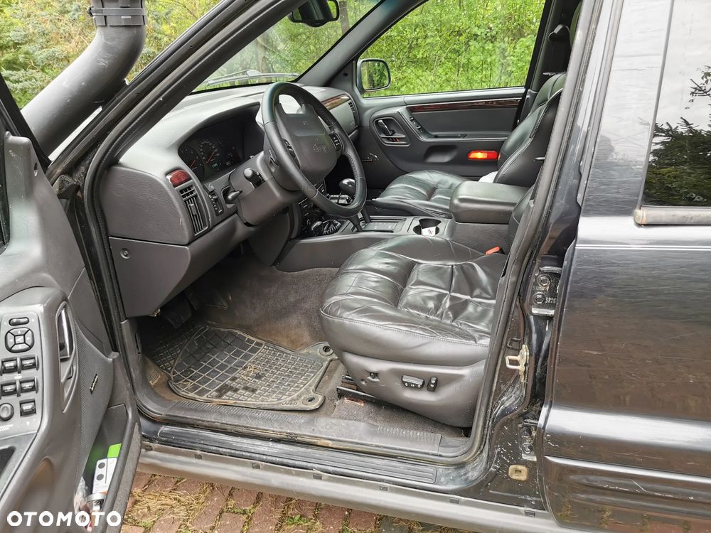 Jeep Grand Cherokee - 13