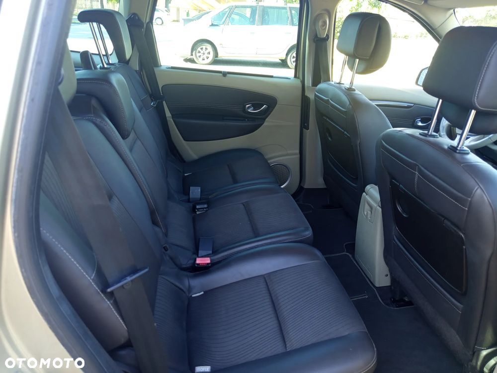 Renault Scenic 1.9 dCi Bose Edition - 23