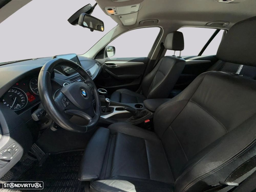 BMW X1 18 d xDrive - 11