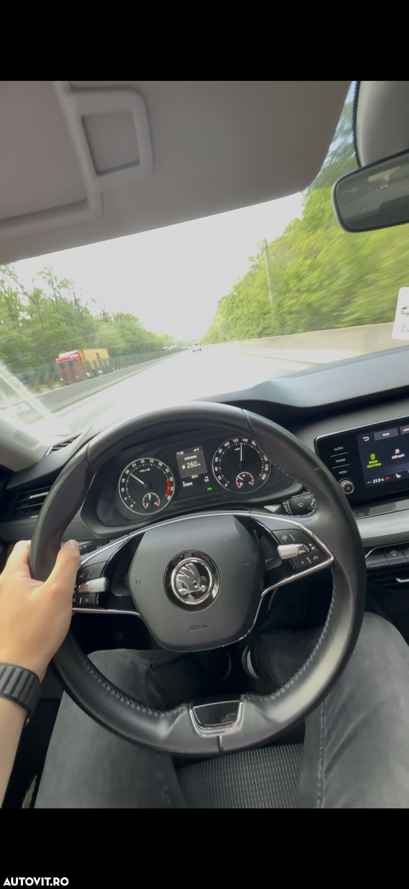 Skoda Octavia Combi 2.0 TDI Ambition - 38