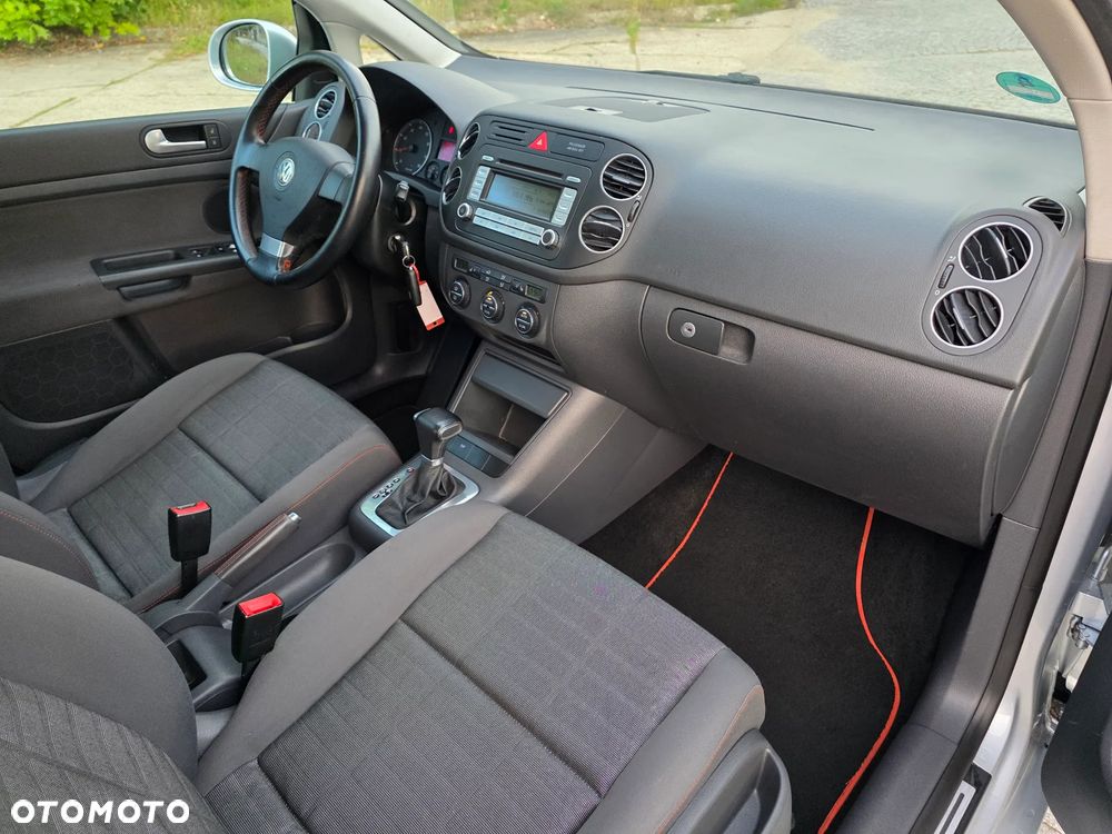 Volkswagen Golf Plus 1.6 Automatik Goal - 26